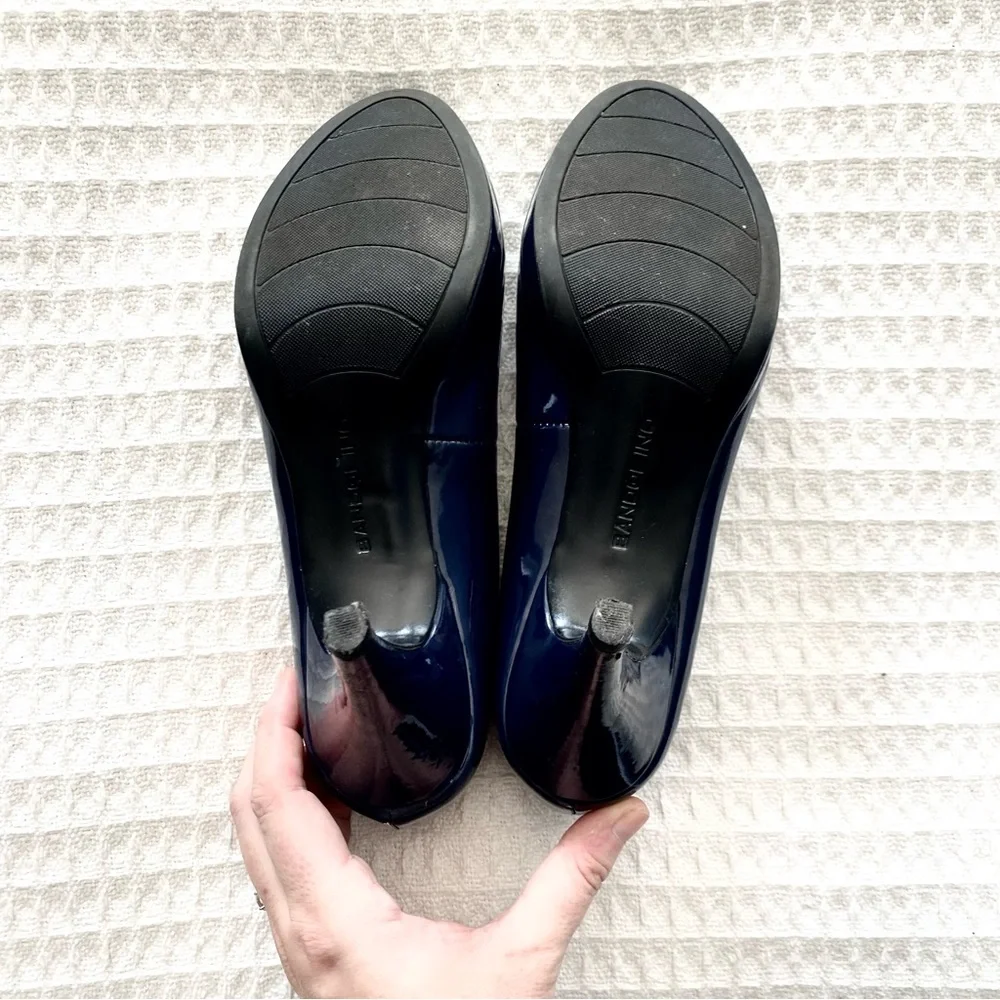 Bandolino Dark Blue Patent Peep Toe Heels size 9
